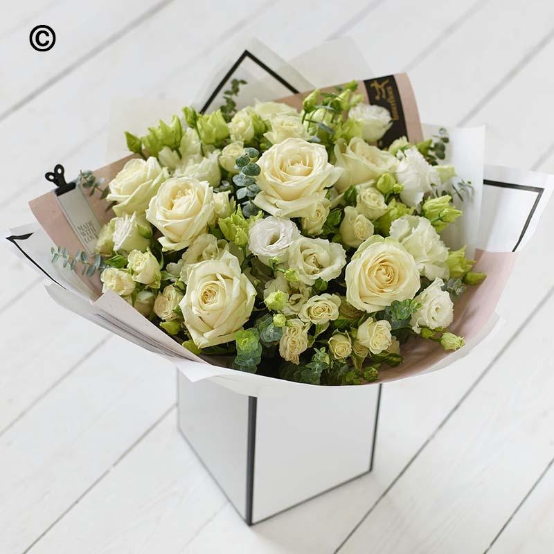 Beautifully Simple Bouquet White